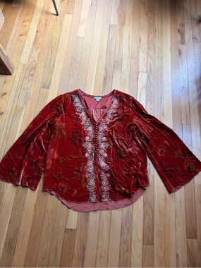 Sundance Orange velvet floral embroidered button front top
